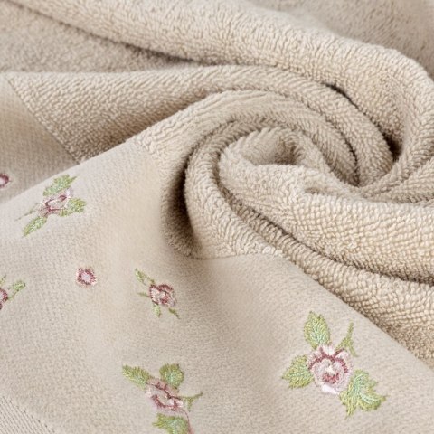 RĘCZNIK DALIA (03) 50 X 90 CM BEŻOWY RĘCZNIK DALIA (03) 50 X 90 CM BEŻOWY