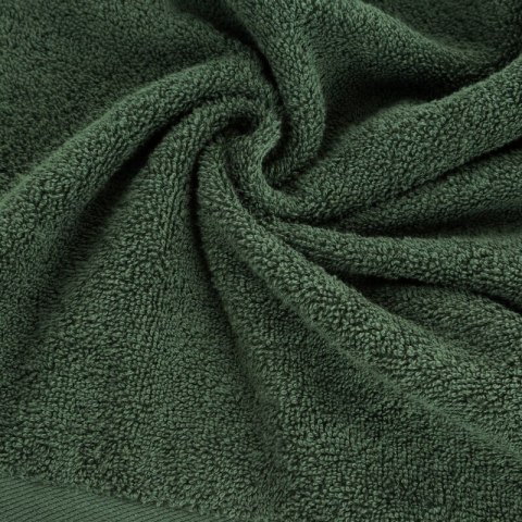RĘCZNIK GŁADKI2 (31) 70 X 140 CM CIEMNOZIELONY RĘCZNIK GŁADKI2 (31) 70 X 140 CM CIEMNOZIELONY