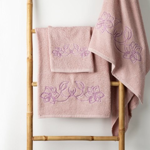 KOMPLET RĘCZNIKÓW 3 56 X 36 X 7 CM PUDROWY KOMPLET RĘCZNIKÓW 3 56 X 36 X 7 CM PUDROWY