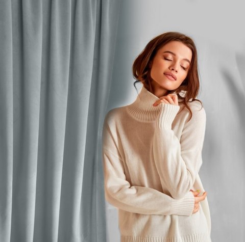 ZASŁONA GOTOWA D91 ROSA NA TAŚMIE 140 X 270 CM SREBRNY