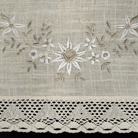 FIRANA GOTOWA VERONICA NA TAŚMIE 150 X 60 CM BEŻOWY FIRANA GOTOWA VERONICA NA TAŚMIE 150 X 60 CM BEŻOWY