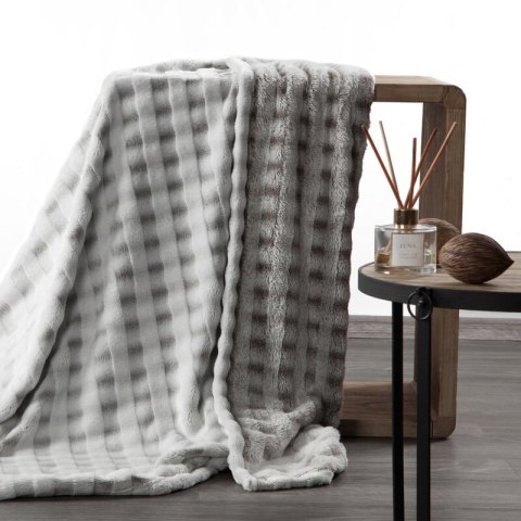 KOC D91 KOSTKA 150 X 200 CM BEŻOWY KOC D91 KOSTKA 150 X 200 CM BEŻOWY