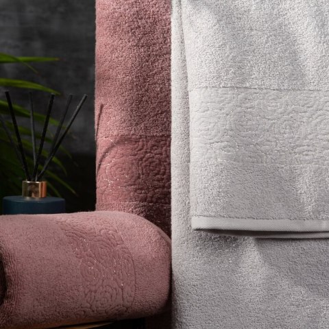 RĘCZNIK IRIS (02) 70 X 140 CM SREBRNY