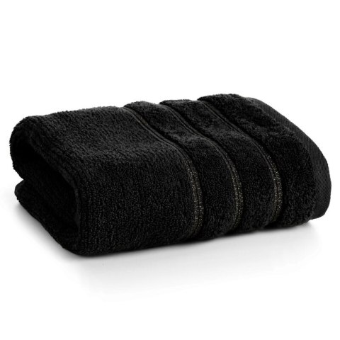 RĘCZNIK AMIRA (09)