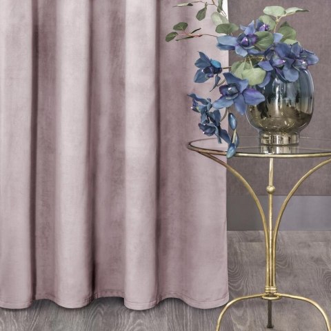 ZASŁONA GOTOWA D91 ROSA NA TAŚMIE 135 X 300 CM PUDROWY RÓŻ