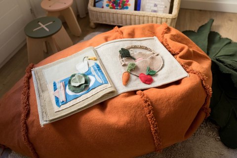 Pufa Cathy the Carrot Lorena Canals Pufa Cathy the Carrot Lorena Canals
