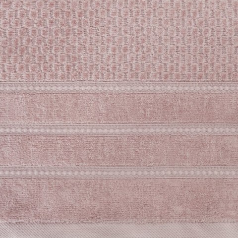 RĘCZNIK ADORE (06) 70 X 140 CM CIEMNORÓŻOWY RĘCZNIK ADORE (06) 70 X 140 CM CIEMNORÓŻOWY