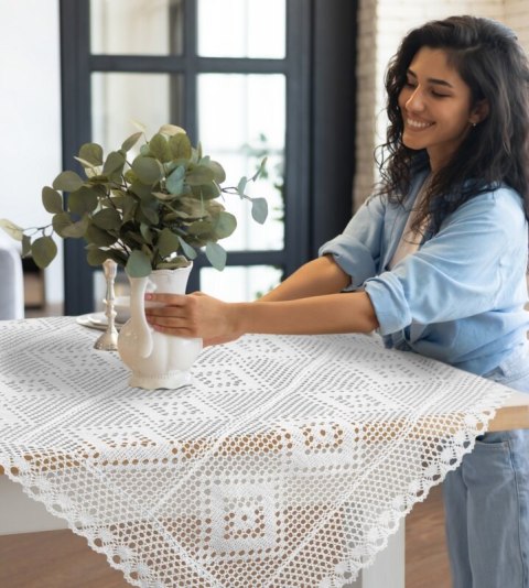 OBRUS OLIVIA 85 X 85 CM BIAŁY OBRUS OLIVIA 85 X 85 CM BIAŁY