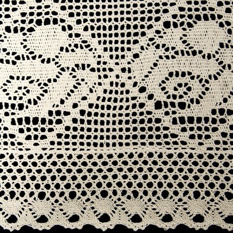 OBRUS ROSALY 85 X 85 CM JASNOBEŻOWY OBRUS ROSALY 85 X 85 CM JASNOBEŻOWY