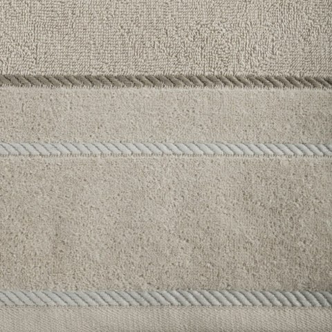 RĘCZNIK NEL (04) 70 X 140 CM BEŻOWY RĘCZNIK NEL (04) 70 X 140 CM BEŻOWY