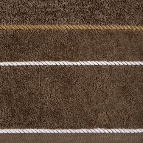 RĘCZNIK NEL (06) 30 X 50 CM BRĄZOWY RĘCZNIK NEL (06) 30 X 50 CM BRĄZOWY