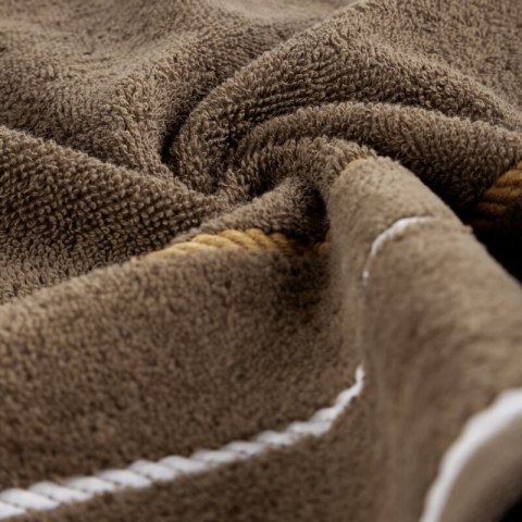 RĘCZNIK NEL (06) 30 X 50 CM BRĄZOWY RĘCZNIK NEL (06) 30 X 50 CM BRĄZOWY