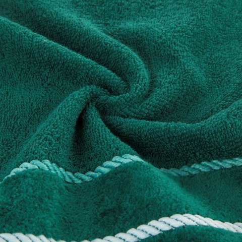 RĘCZNIK NEL (07) 70 X 140 CM CIEMNOZIELONY RĘCZNIK NEL (07) 70 X 140 CM CIEMNOZIELONY