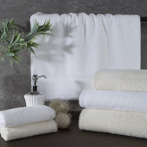 RĘCZNIK EMI (01) 70 X 140 CM BIAŁY RĘCZNIK EMI (01) 70 X 140 CM BIAŁY