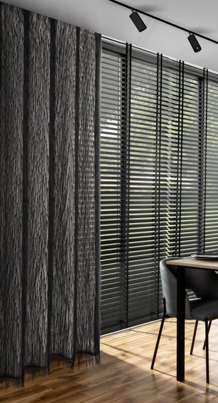 ZASŁONA GOTOWA AURORA 140 X 250 CM CZARNY ZASŁONA GOTOWA AURORA 140 X 250 CM CZARNY