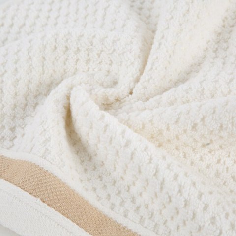 RĘCZNIK MADLEN (02) 30 X 50 CM KREMOWY