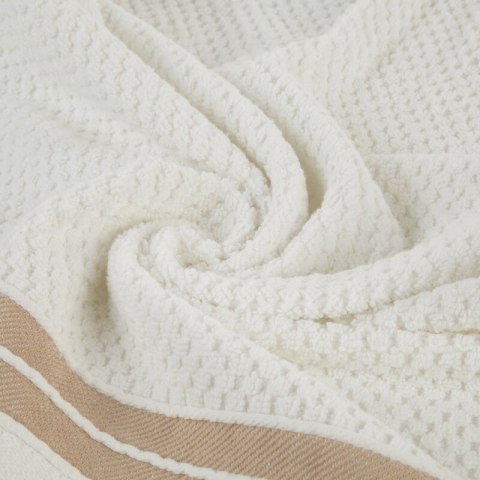 RĘCZNIK MADLEN (02) 50 X 90 CM KREMOWY