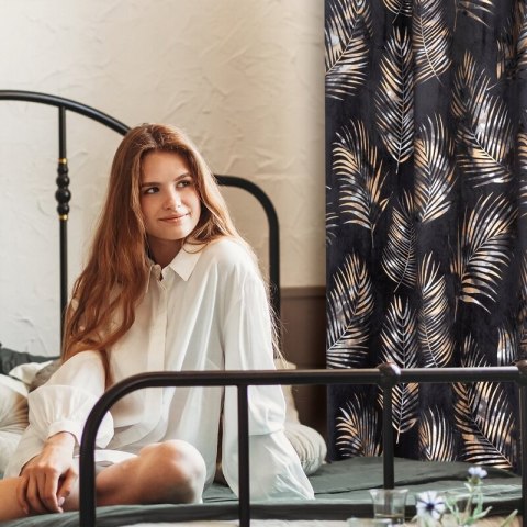 ZASŁONA GOTOWA GLORIA NA TAŚMIE 140 X 300 CM CZARNY ZASŁONA GOTOWA GLORIA NA TAŚMIE 140 X 300 CM CZARNY