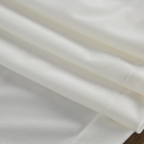 OBRUS MELINDA 140 X 220 CM BIAŁY OBRUS MELINDA 140 X 220 CM BIAŁY