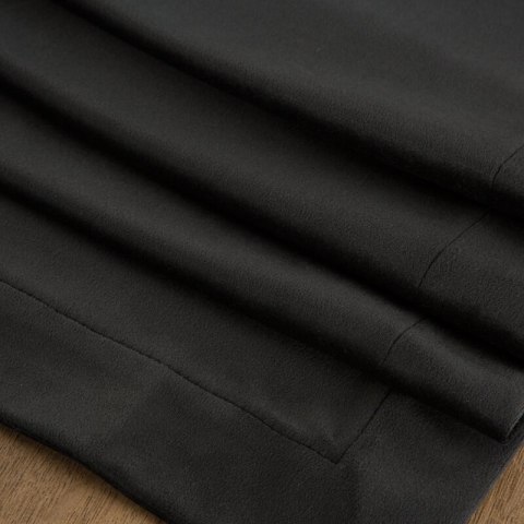 OBRUS MELINDA 140 X 220 CM CZARNY