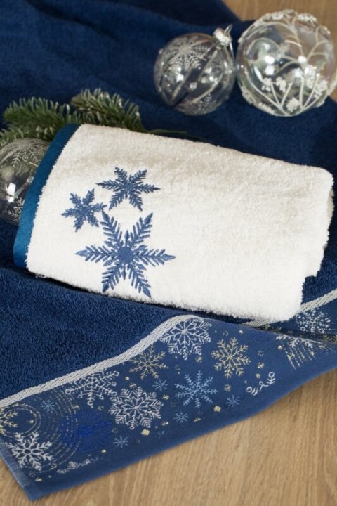 RĘCZNIK ŚWIATECZNY CAROL01 70 X 140 CM BIAŁY RĘCZNIK ŚWIATECZNY CAROL01 70 X 140 CM BIAŁY