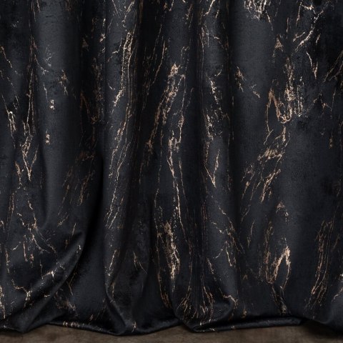 ZASŁONA GOTOWA NADIA NA TAŚMIE 140 X 300 CM CZARNY ZASŁONA GOTOWA NADIA NA TAŚMIE 140 X 300 CM CZARNY