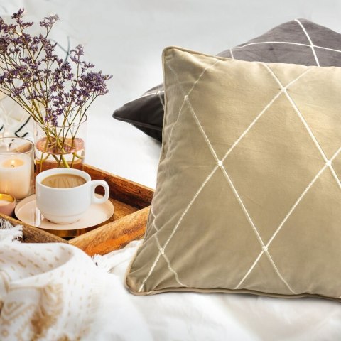 POSZEWKA DEKORACYJNA PIERRE CARDIN MARGO 45 X 45 CM STALOWY POSZEWKA DEKORACYJNA PIERRE CARDIN MARGO 45 X 45 CM STALOWY