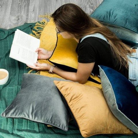 POSZEWKA MEL 2 40 X 40 CM CIEMNOBEŻOWY POSZEWKA MEL 2 40 X 40 CM CIEMNOBEŻOWY