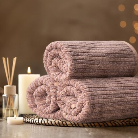 TC/AVINION1/RE 70X140 (X3) 480 TC/AVINION1/RE 70X140 (X3) 480