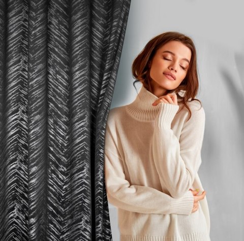 ZASŁONA GOTOWA SARA 140 X 250 CM CZARNY ZASŁONA GOTOWA SARA 140 X 250 CM CZARNY