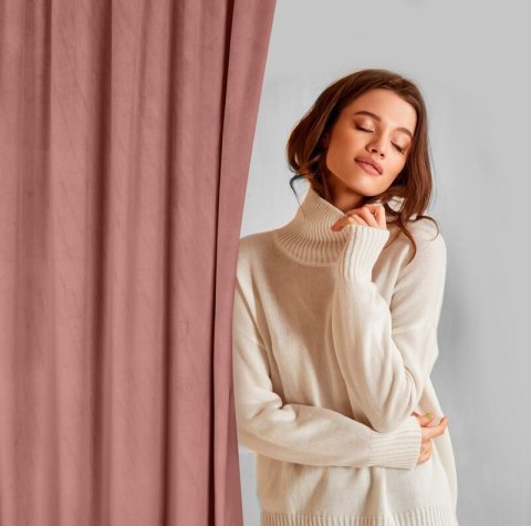 ZASŁONA GOTOWA PIERRE NA TAŚMIE 140 X 300 CM CIEMNORÓŻOWY ZASŁONA GOTOWA PIERRE NA TAŚMIE 140 X 300 CM CIEMNORÓŻOWY