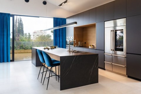 ZASŁONA GOTOWA SAMANTA NA TAŚMIE 140 X 300 CM GRANATOWY ZASŁONA GOTOWA SAMANTA NA TAŚMIE 140 X 300 CM GRANATOWY