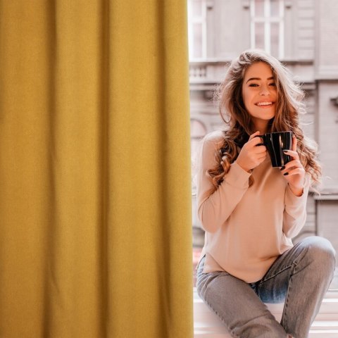 ZASŁONA GOTOWA AMARO 140 X 250 CM MIODOWY ZASŁONA GOTOWA AMARO 140 X 250 CM MIODOWY