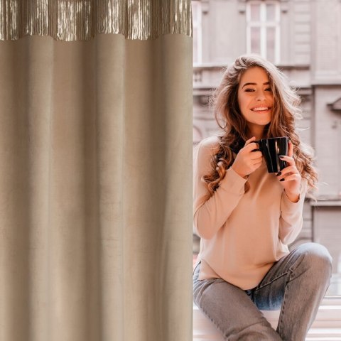 ZASŁONA GOTOWA JASPER 140 X 250 CM BEŻOWY ZASŁONA GOTOWA JASPER 140 X 250 CM BEŻOWY