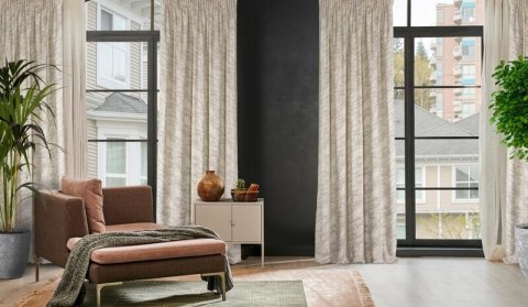 ZASŁONA GOTOWA RIVA NA TAŚMIE 140 X 270 CM KREMOWY ZASŁONA GOTOWA RIVA NA TAŚMIE 140 X 270 CM KREMOWY