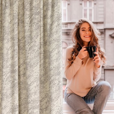 ZASŁONA GOTOWA RIVA NA TAŚMIE 140 X 270 CM KREMOWY ZASŁONA GOTOWA RIVA NA TAŚMIE 140 X 270 CM KREMOWY