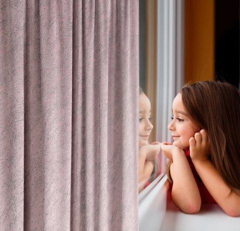 ZASŁONA GOTOWA RIVA NA TAŚMIE 140 X 270 CM RÓŻOWY ZASŁONA GOTOWA RIVA NA TAŚMIE 140 X 270 CM RÓŻOWY