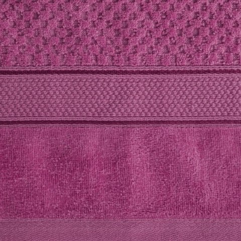 RĘCZNIK JESSI (09) 50 X 90 CM AMARANTOWY RĘCZNIK JESSI (09) 50 X 90 CM AMARANTOWY