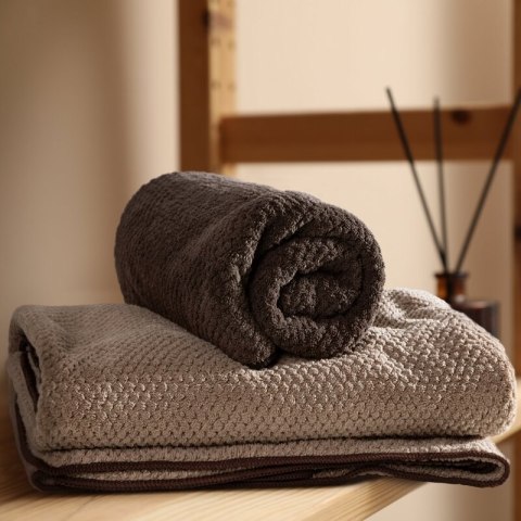 RĘCZNIK ZOE1 70 X 140 CM MUSZTARDOWY RĘCZNIK ZOE1 70 X 140 CM MUSZTARDOWY